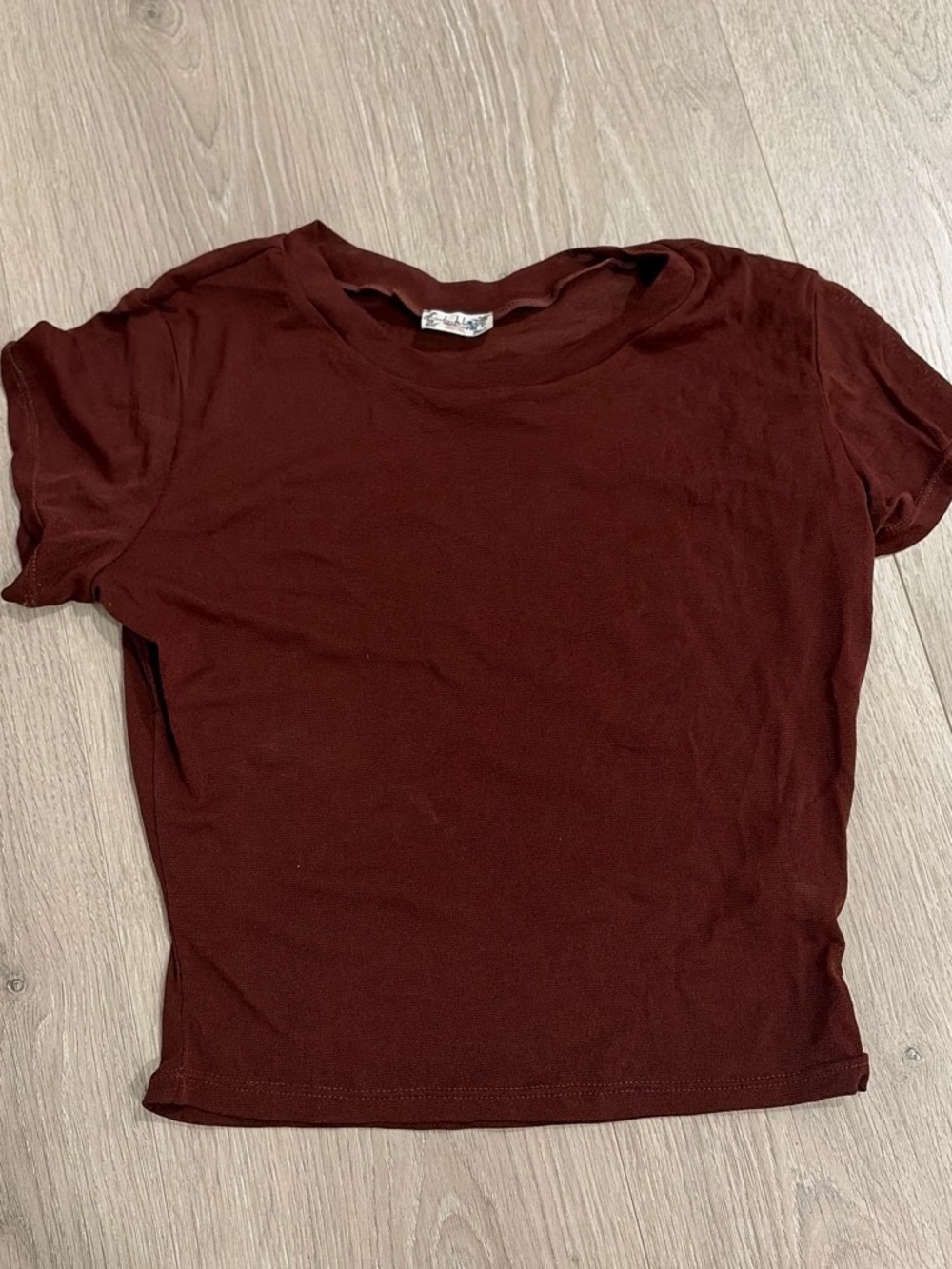Short Sleeve Crewneck Tee in Deep Burgundy